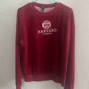 Red Harvard sweatshirt size: L